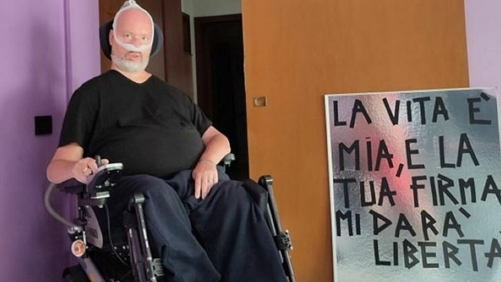 49 годишният италианец Стефано Гелер страдащ от мускулна дистрофия и от