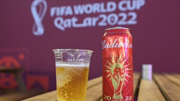Решението на ФИФА за забраната за продажба на алкохолна бира