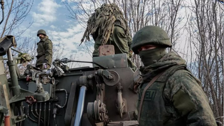 Между 10 000 и 13 000 украински военни са загинали