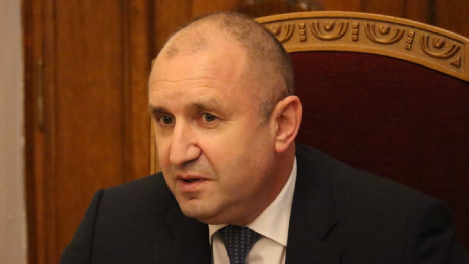 Радев връчва в понеделник мандат за правителство на ГЕРБ - СДС