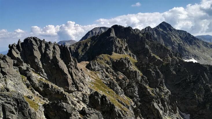 Продължава издирването на 69 годишния турист който изчезна в планината Пламен