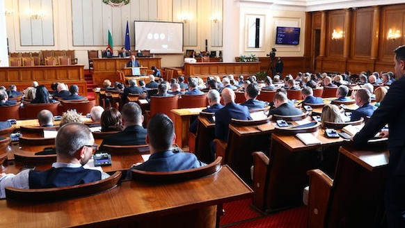 Депутатите одобриха окончателно военната помощ за Украйна