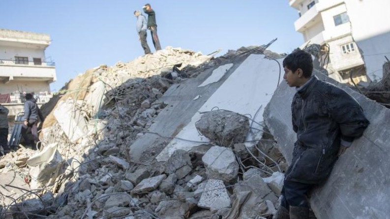 Правителството реши: Утре изпращаме към Сирия самолет с хуманитарна помощ