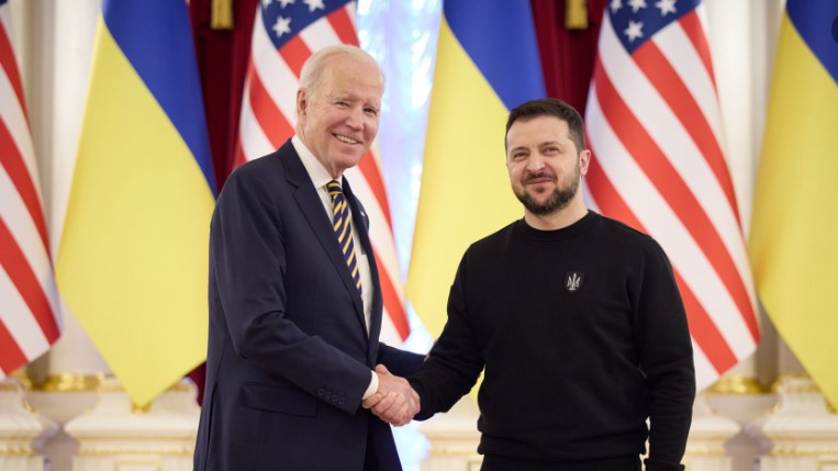 Джо Байдън на изненадващо посещение в Киев Зеленски прие лидера