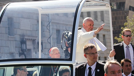 Папа Франциск водеше днес службата за католическата Цветница на площад