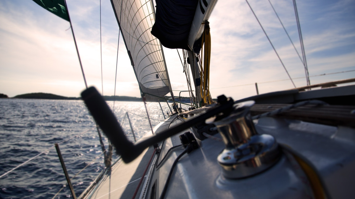 Олигархът Олег Дерипаска скри яхтата си в Турция