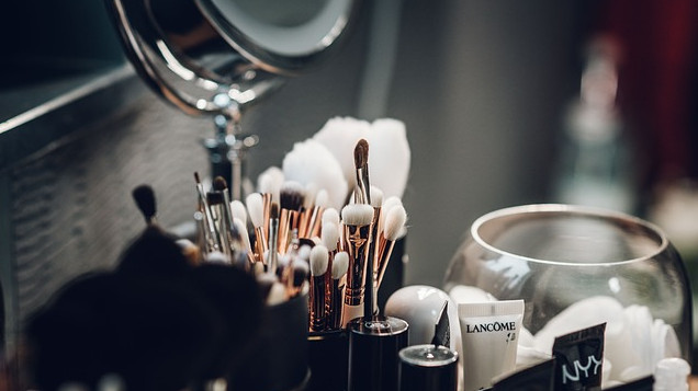 Красотата е скъпа: Цените на козметиката у нас са скочили с над 30%