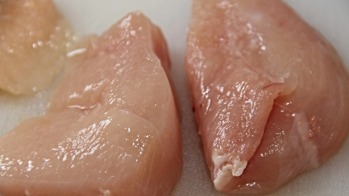 В САЩ вече продават лабораторно отгледано пилешко месо