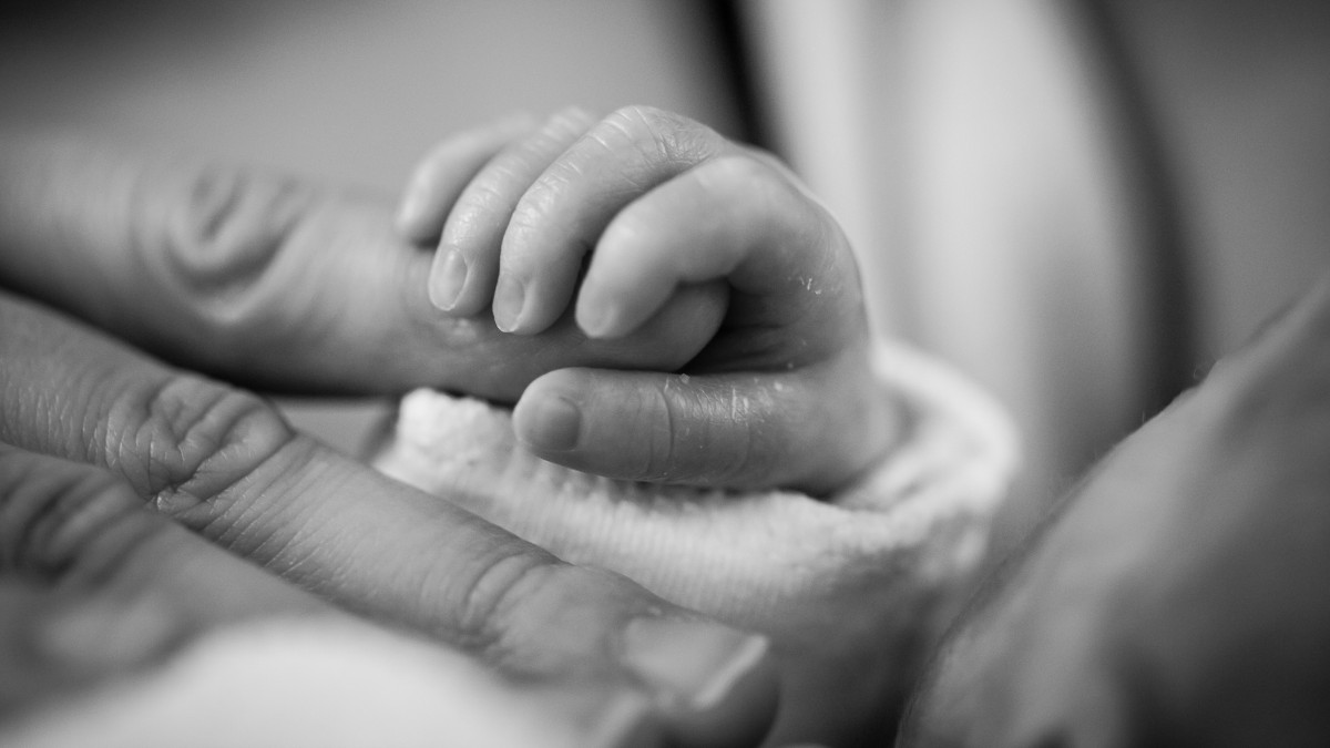 Бебе гигант се роди в Пловдив, наложи се допълнителна интервенция