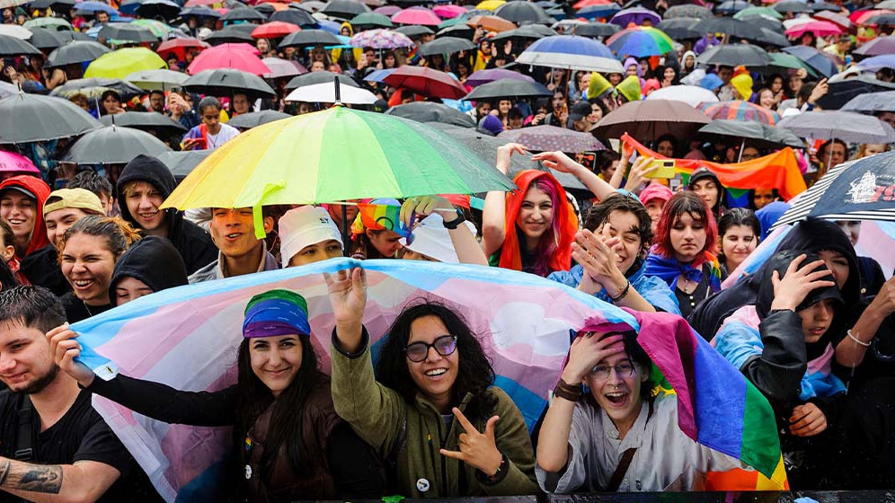 Българите стават все по-приемащи ЛГБТИ хората