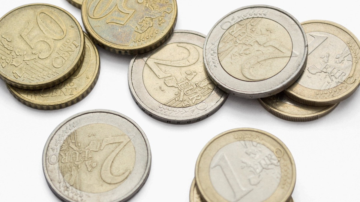На монетата от 2 евро ще пише „Боже, пази България“