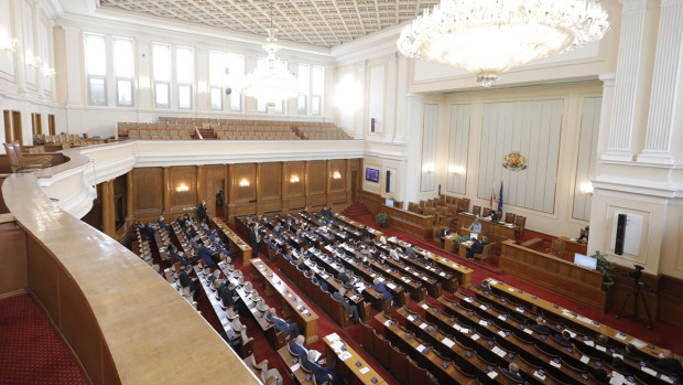 На първо четене парламентът прие бюджета на НЗОК