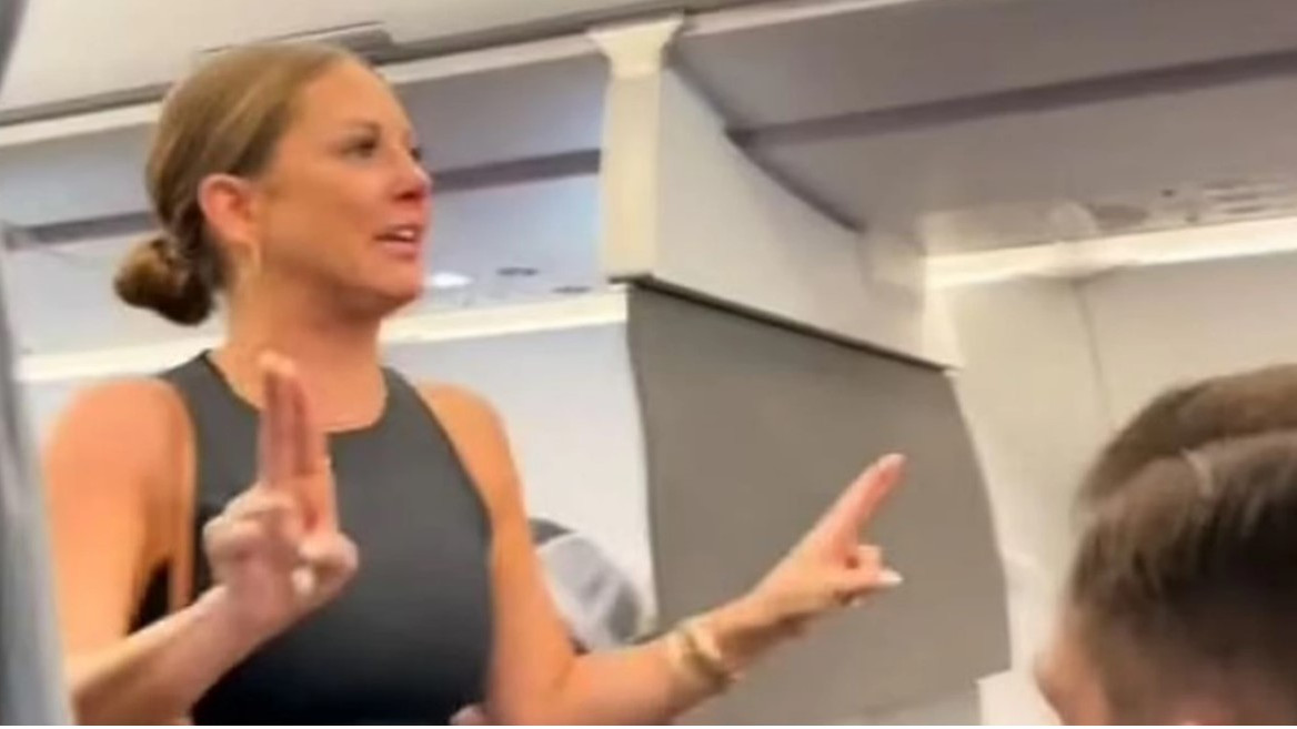 Пътничка отказа да лети със самолет заради призрак