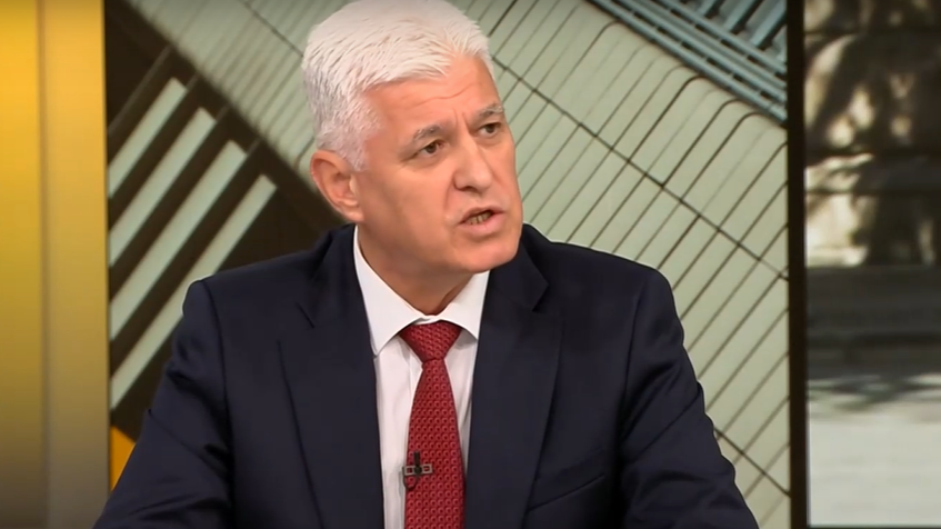 Бившият военен министър Стоянов: Опраскаха МВР, време е да опраскат и службите