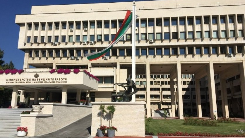 МВнР препоръчва на българите в Израел да се регистрират в посолството ни в Тел Авив