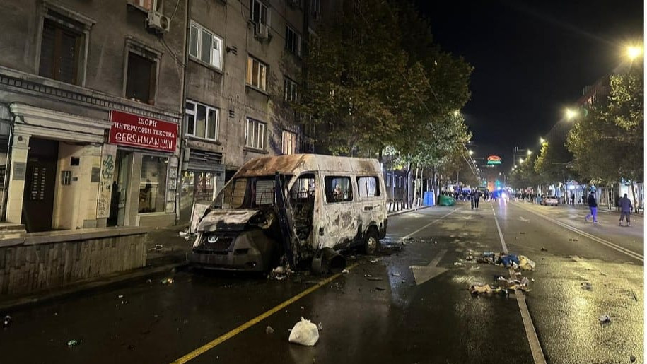 Международният отзвук: Война в София и сериозна полицейска акция в България!