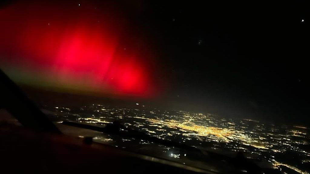 Не е било полярно сияние: Учен обясни червената светлина, която видяхме и в България през уикенда