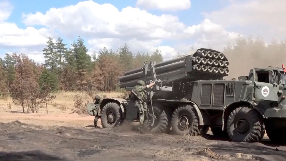 Русия изпраща на фронта в Украйна най-новите си гаубици