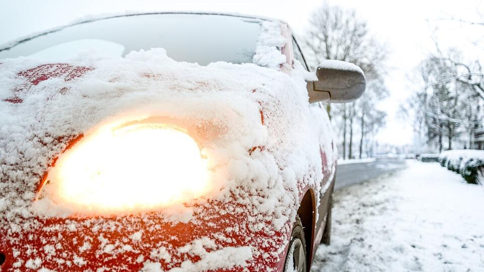 Добре ли е или не да се използва климатика в колата през зимата?