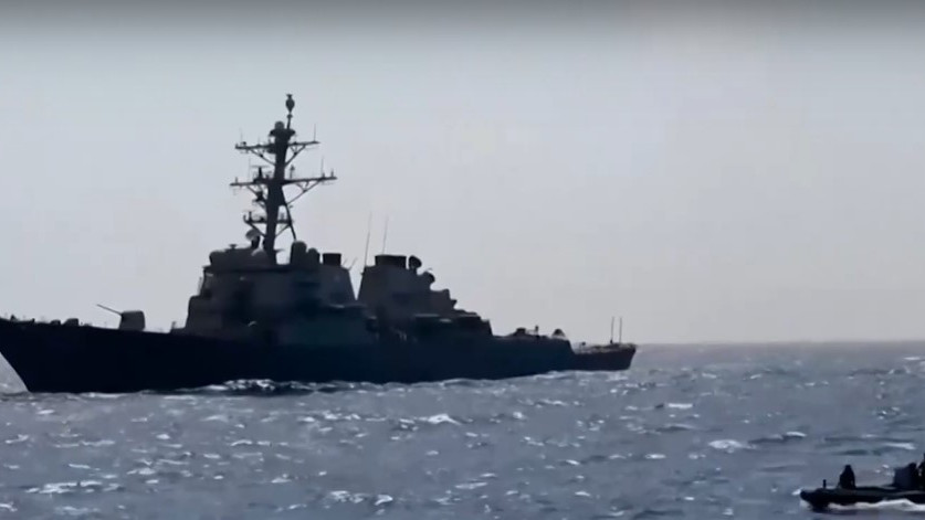 Хусите заплашват: Няма да спрем атаките в Червено море