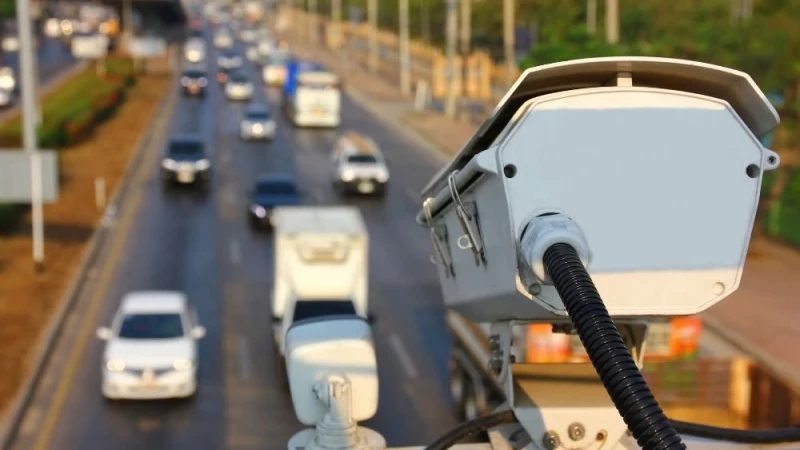 Елементарен шофьорски трик блокира камерите за скорост