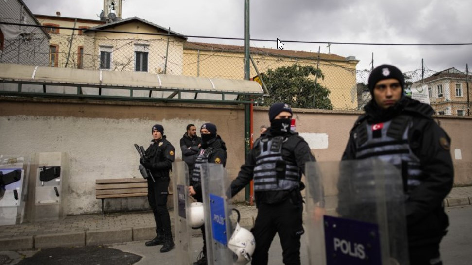 "Ислямска държава" пое отговорност за стрелбата в църква в Истанбул