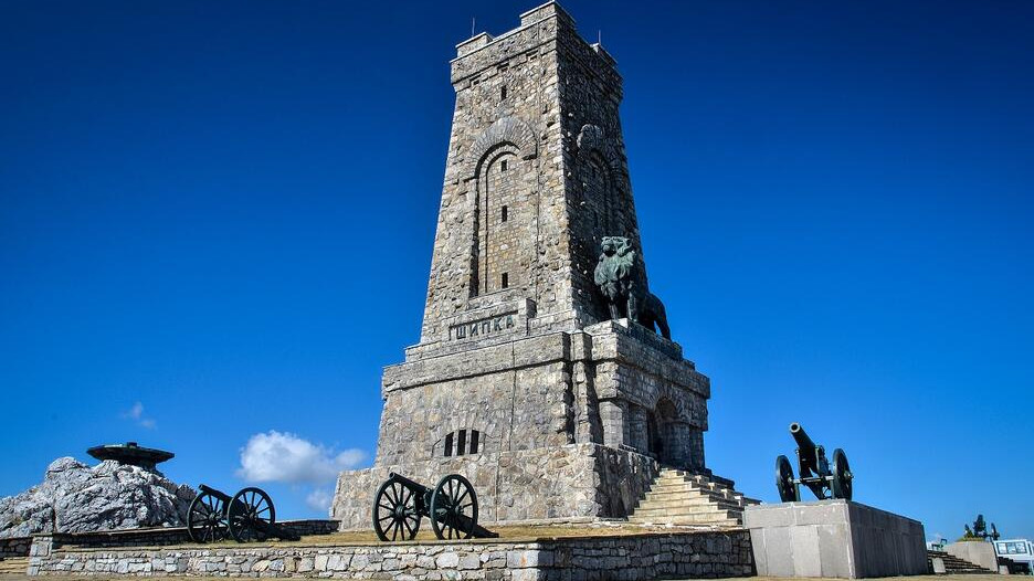 Паметникът на свободата на „Шипка“ няма бъде демонтиран, рязан или събарян