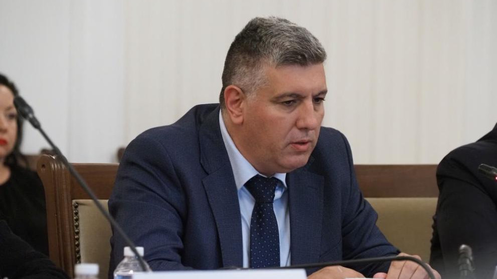 Министър Цеков категорично: Пътят Мездра-Ботевград ще бъде готов в края на 2024 г.