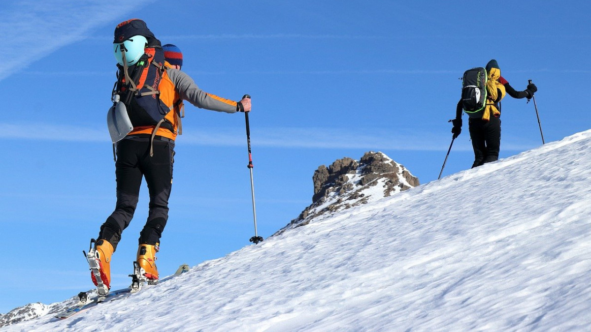 Румънците на ски в разкъсваната от война Украйна