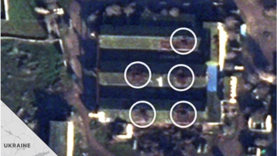 Сателитна снимка показва последствията от един от последните удари по Крим