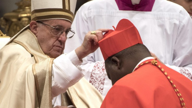 Бунт срещу папата: Африкански кардинали не приемат призива му за гейбраковете