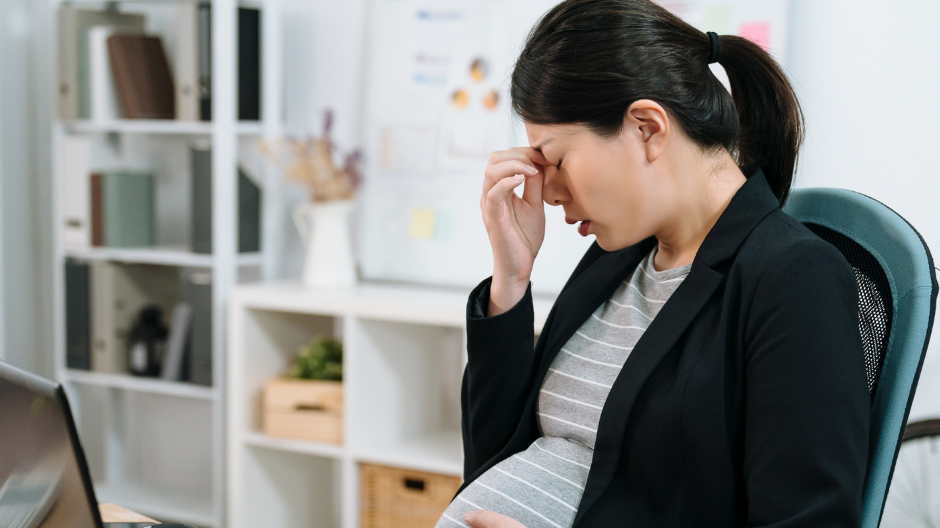Условия на работното място при бременност