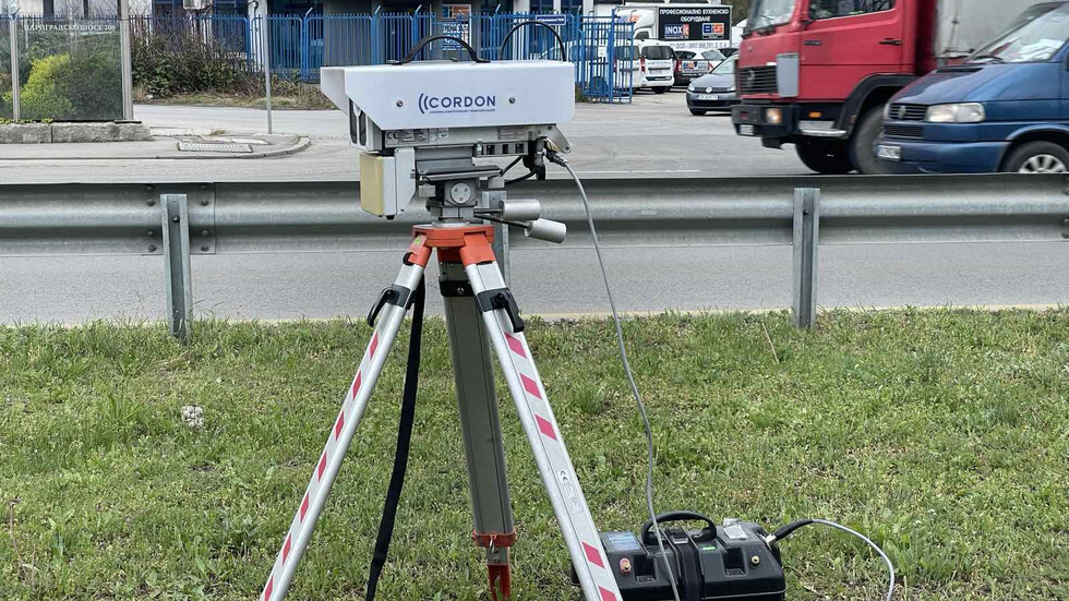 Слагат още камери за скорост на ключови места в София