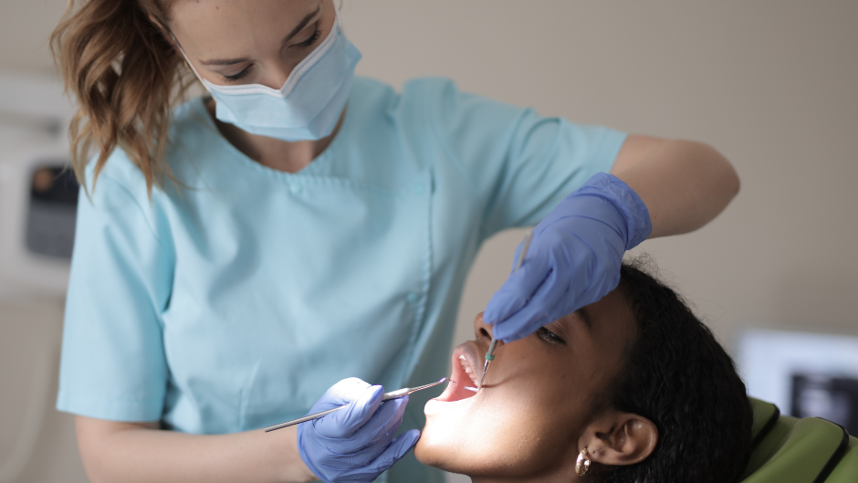 60% от българите не посещават зъболекар