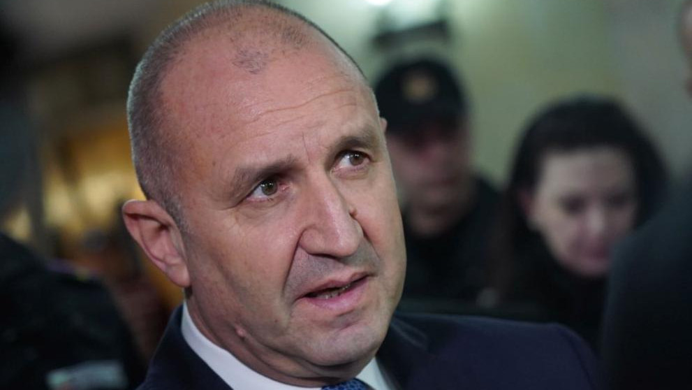 Радев за Тагарев: Искам да видя министър, който работи за сигурността на България