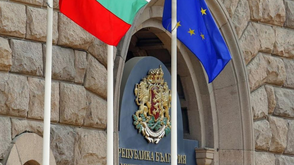Служебната власт: Към момента няма пряка военна опасност за България