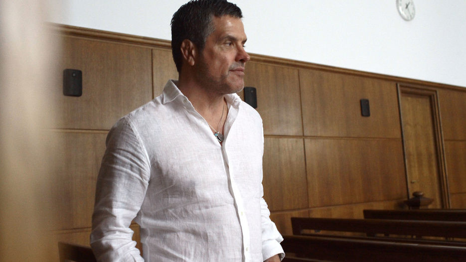 Брендо поиска да изтърпи у нас присъдите си от Италия и Румъния