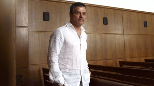 Брендо застава пред съда