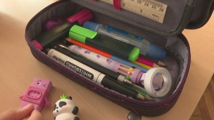 Опасни училищни пособия