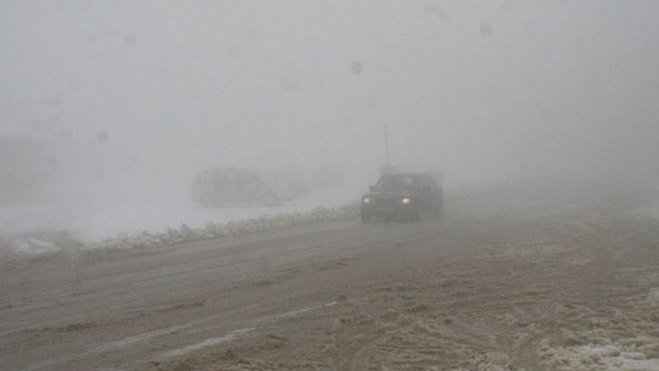 Гъста мъгла затруднява движението в седем области