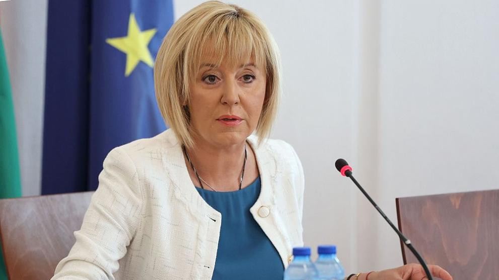 Мая Манолова влиза в битката за омбудсман