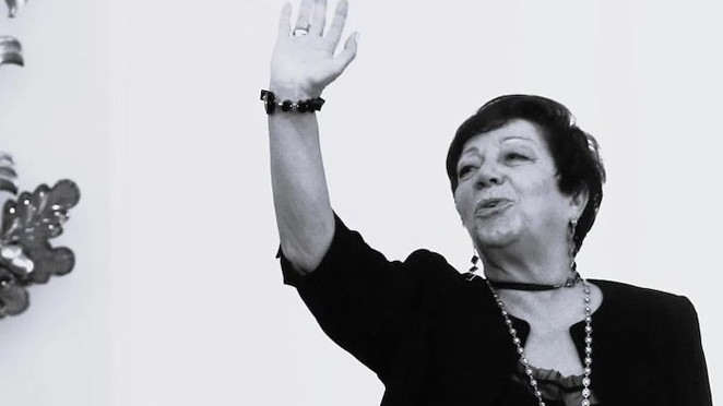 Отиде си поетесата Божана Апостолова