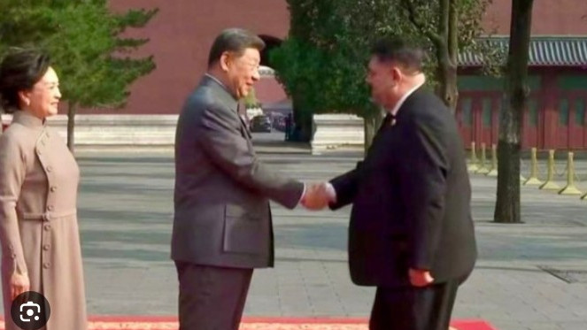 Българският лидер на БСП редом с Путин, Си Дзинпин и Ким Чен Ун на военния парад в Пекин