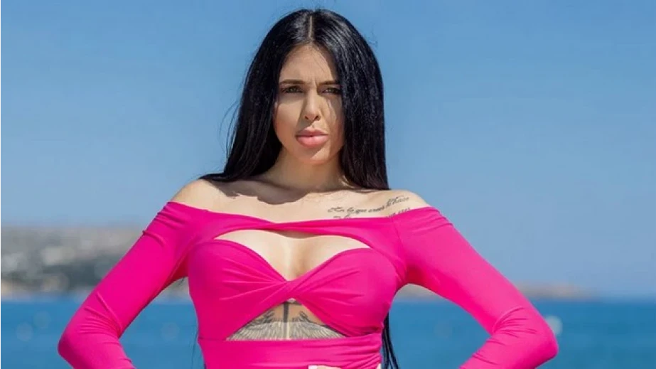 Първата участничка в "Ергенът: Любов в рая", Емили Шишкова, пребила приятелка с палка