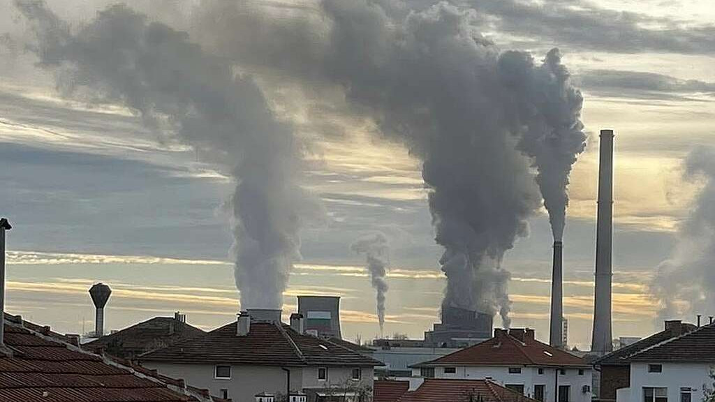 Димитровград се задушава от серен диоксид