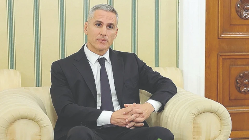 Кой е Андрей Гюров - от университета, през БНБ до избора за служебен премиер