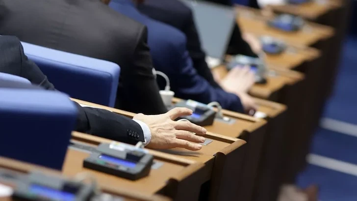 Депутатите жертват реформата в ТЕЛК заради райския газ