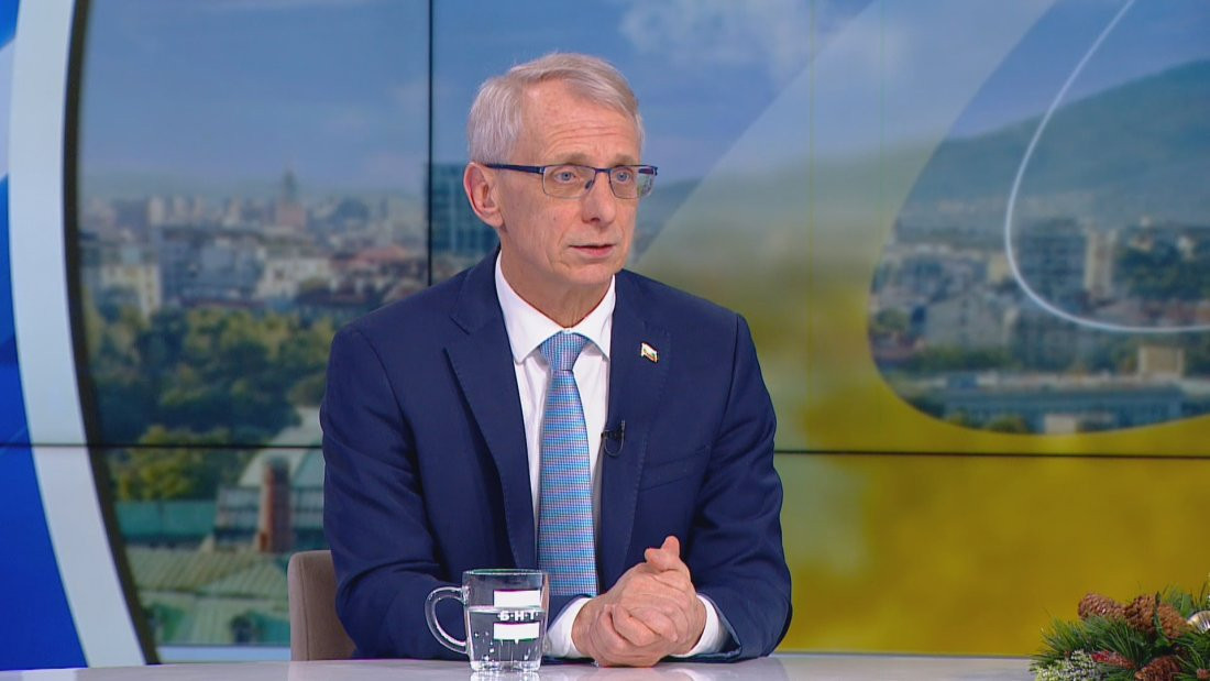 Денков притеснен, че Радев се е споразумял с Борисов и Пеевски