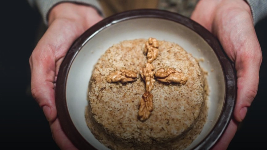 Месопустна задушница: Какво задължително се прави и се раздава?