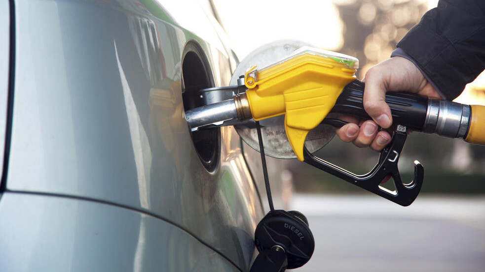 Румънци идват в България, за да зареждат по-евтино гориво